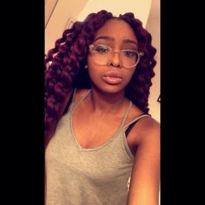 Meet your Posher, Annie